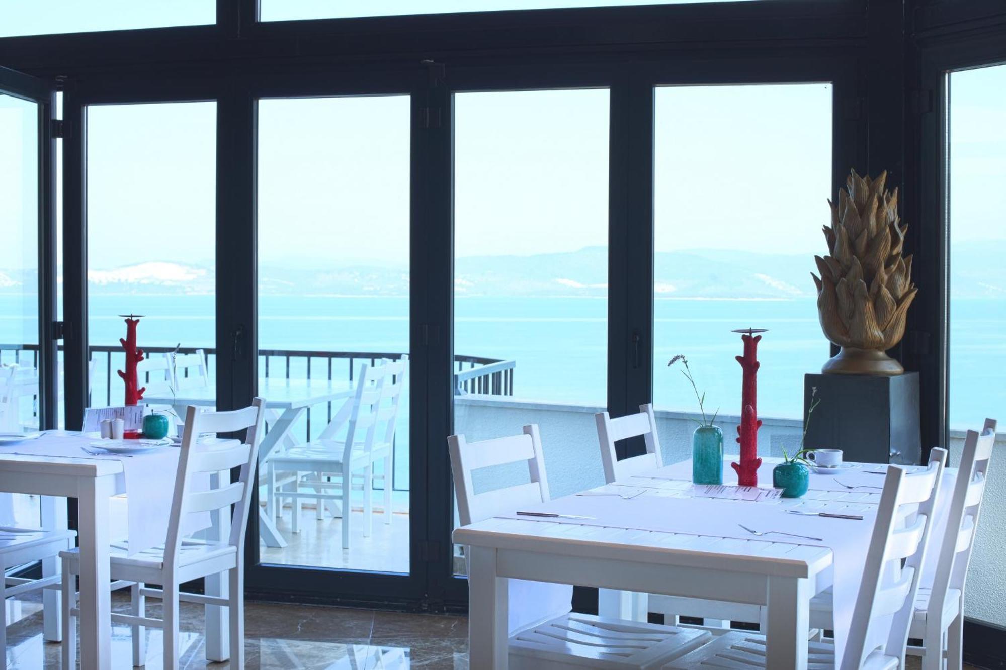 Med-Inn Hotel 굴루크 외부 사진